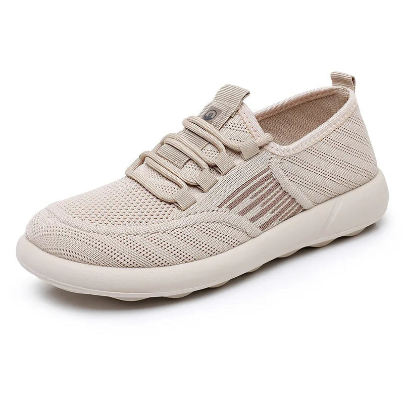 Dakota・Everyday Sneakers — off-white side view 2