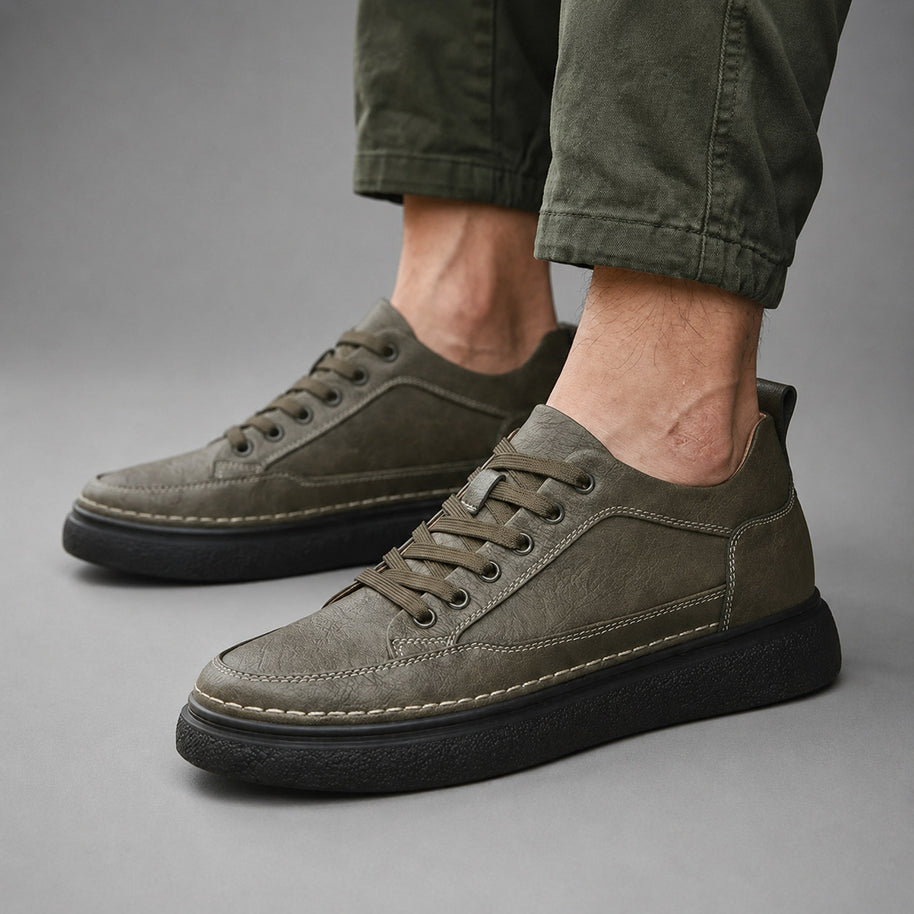 Dylan・Boost Your Height (7 cm) — brown lifestyle view 6