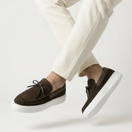 Reese・Boost Your Height (1 in / 2 in) — dark brown lifestyle view 3