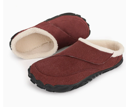 Shannon Bordeaux winter slipper white background